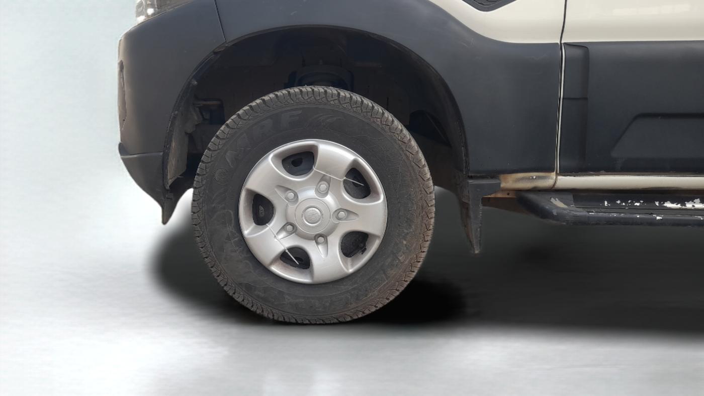 2018 Mahindra Scorpio S3, Diesel, Manual, 92,881 km, Left Front Wheel