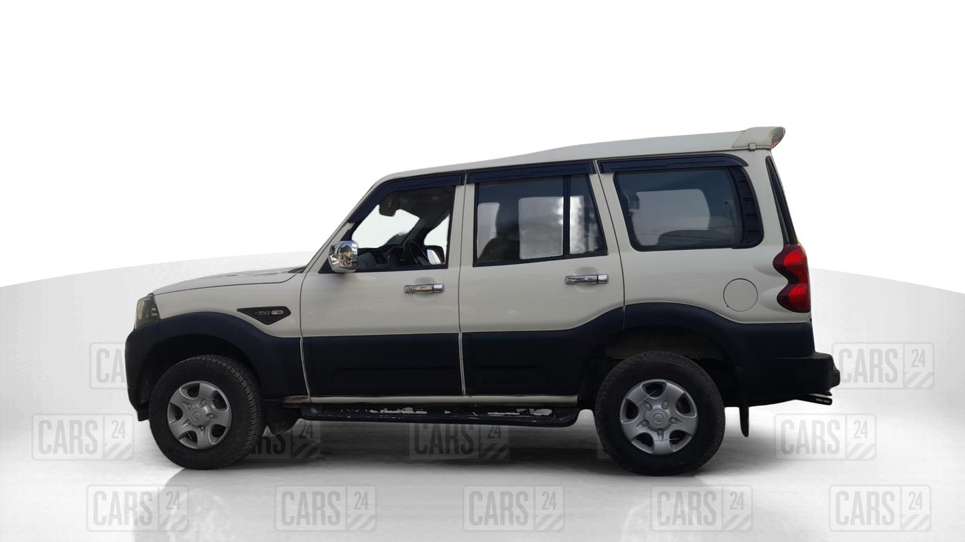 2018 Mahindra Scorpio S3, Diesel, Manual, 92,881 km, Left Side