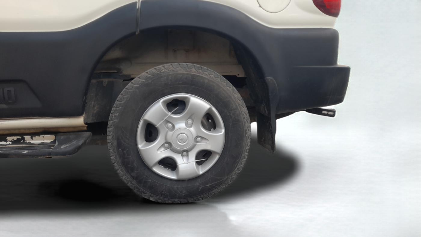 2018 Mahindra Scorpio S3, Diesel, Manual, 92,881 km, Left Rear Wheel