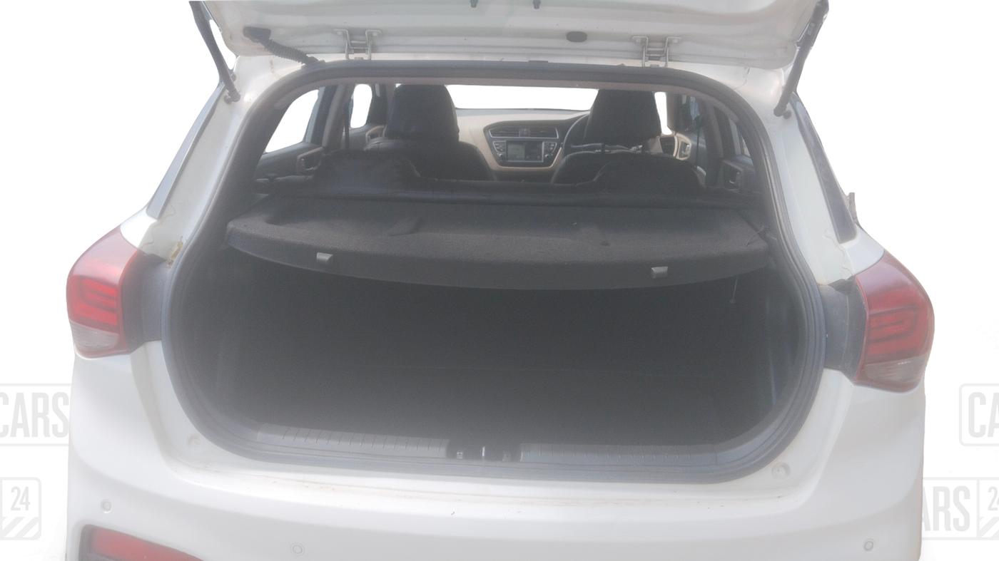 2020 Hyundai Elite i20 SPORTZ PLUS 1.2, Petrol, Manual, 55,554 km, Boot Inside
