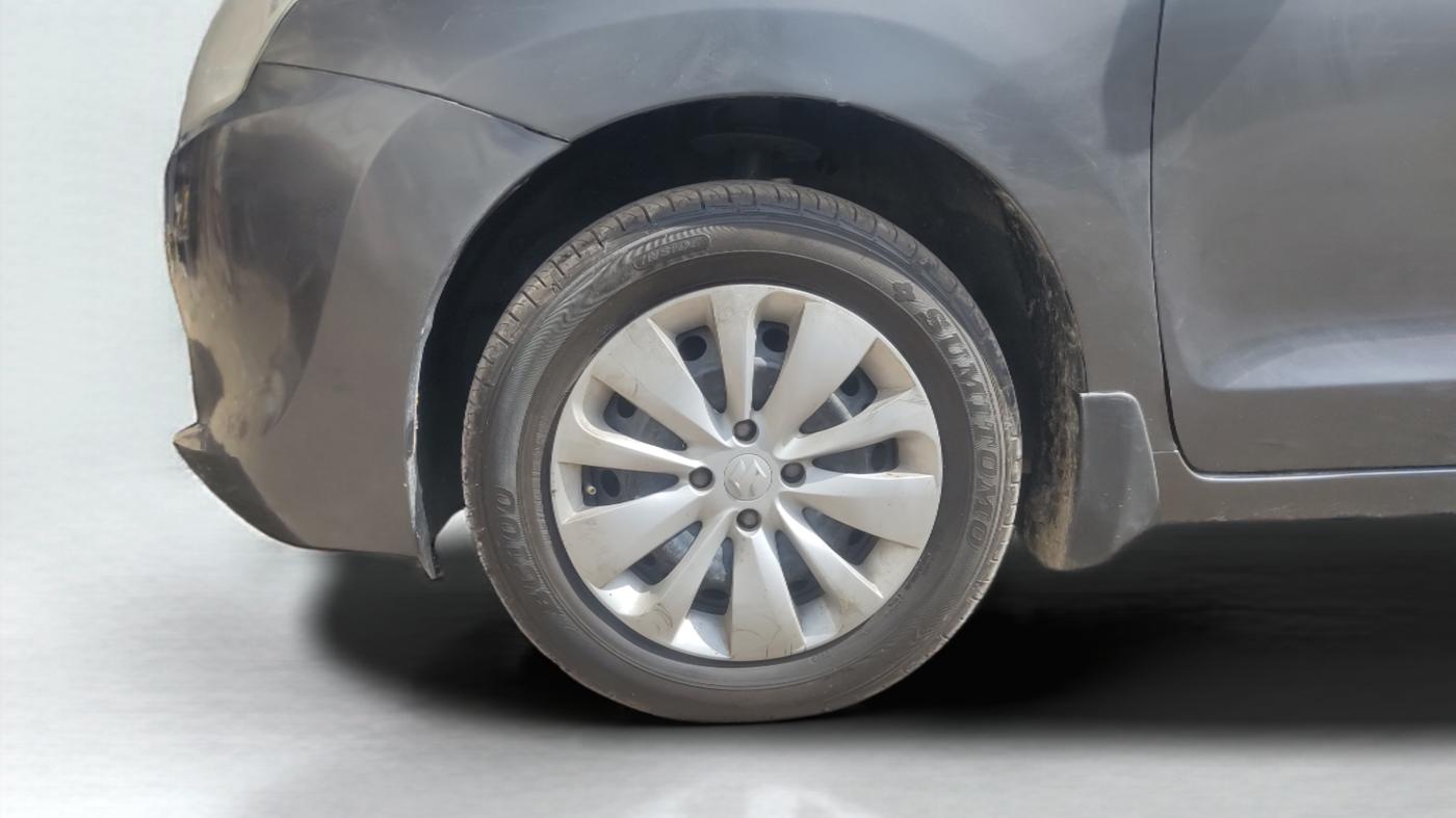 2015 Maruti Baleno DELTA DIESEL 1.3, Diesel, Manual, 52,948 km, Left Front Wheel
