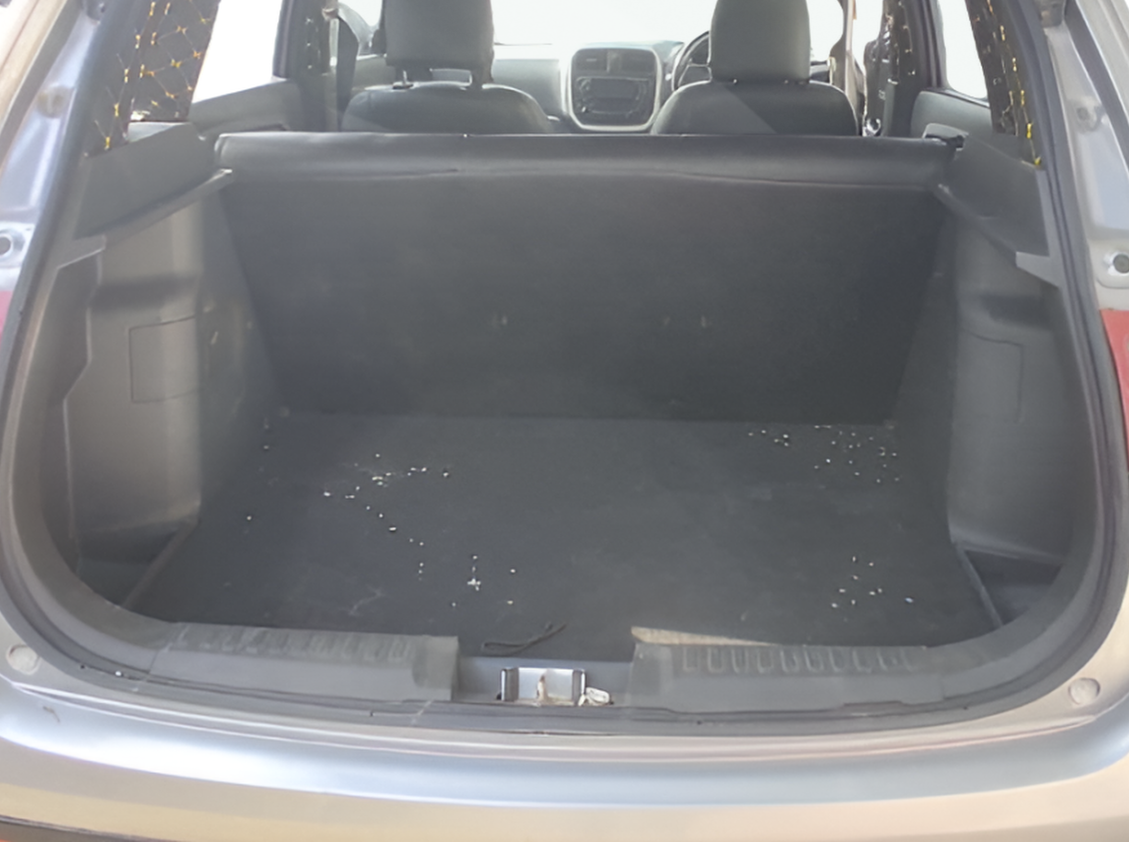 2017 Maruti Vitara Brezza LDI (O), Diesel, Manual, 70,307 km, Boot Inside