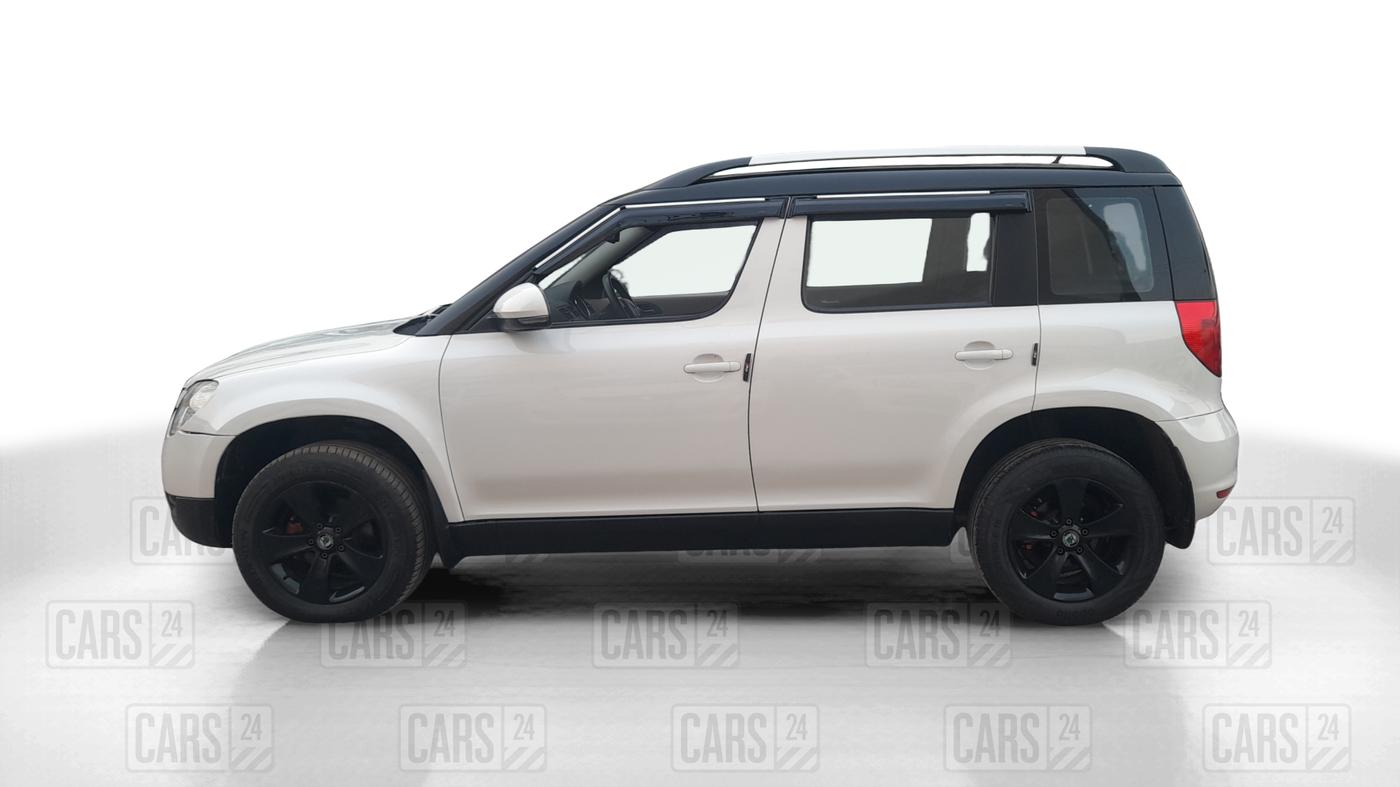 2014 Skoda Yeti AMBIENTE, Diesel, Manual, 81,000 km, Left Side