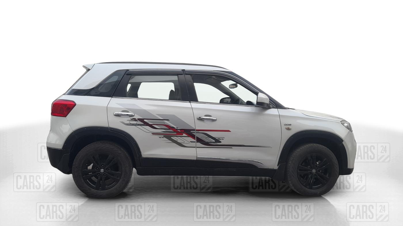 2016 Maruti Vitara Brezza ZDI, Diesel, Manual, 86,301 km, Right Side View