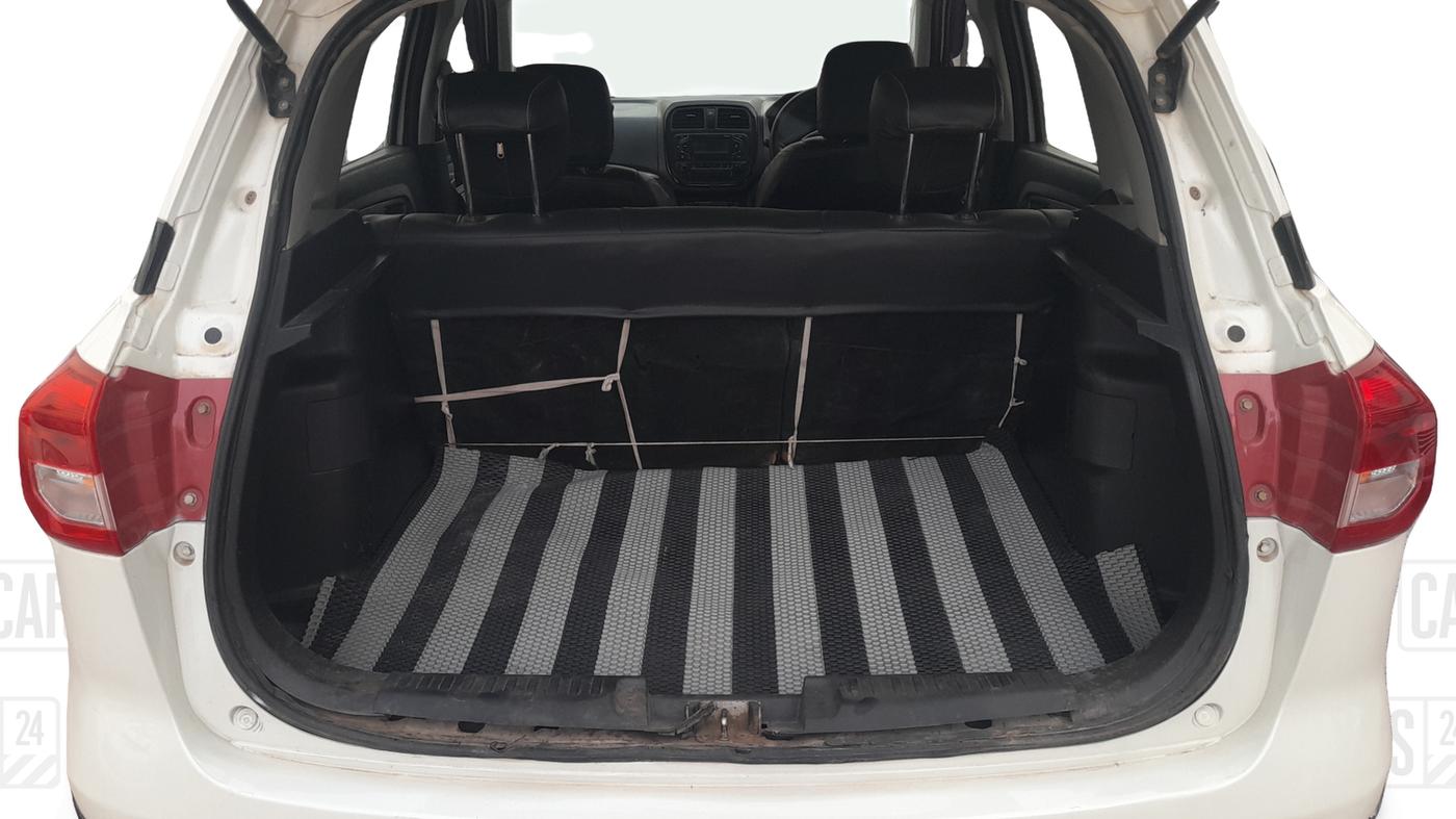 2016 Maruti Vitara Brezza ZDI, Diesel, Manual, 86,301 km, Boot Inside
