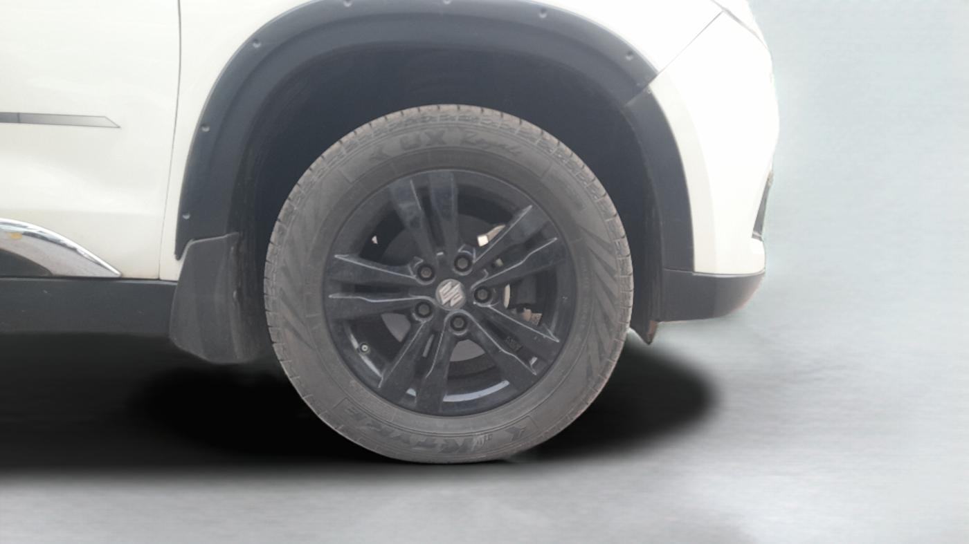 2016 Maruti Vitara Brezza ZDI, Diesel, Manual, 86,301 km, Right Front Wheel