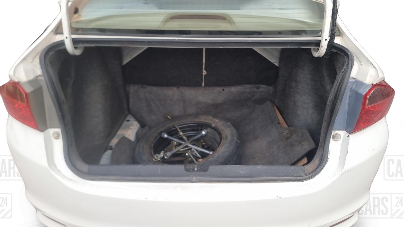2015 Honda City 1.5L I-DTEC V, Diesel, Manual, 82,756 km, Boot Inside