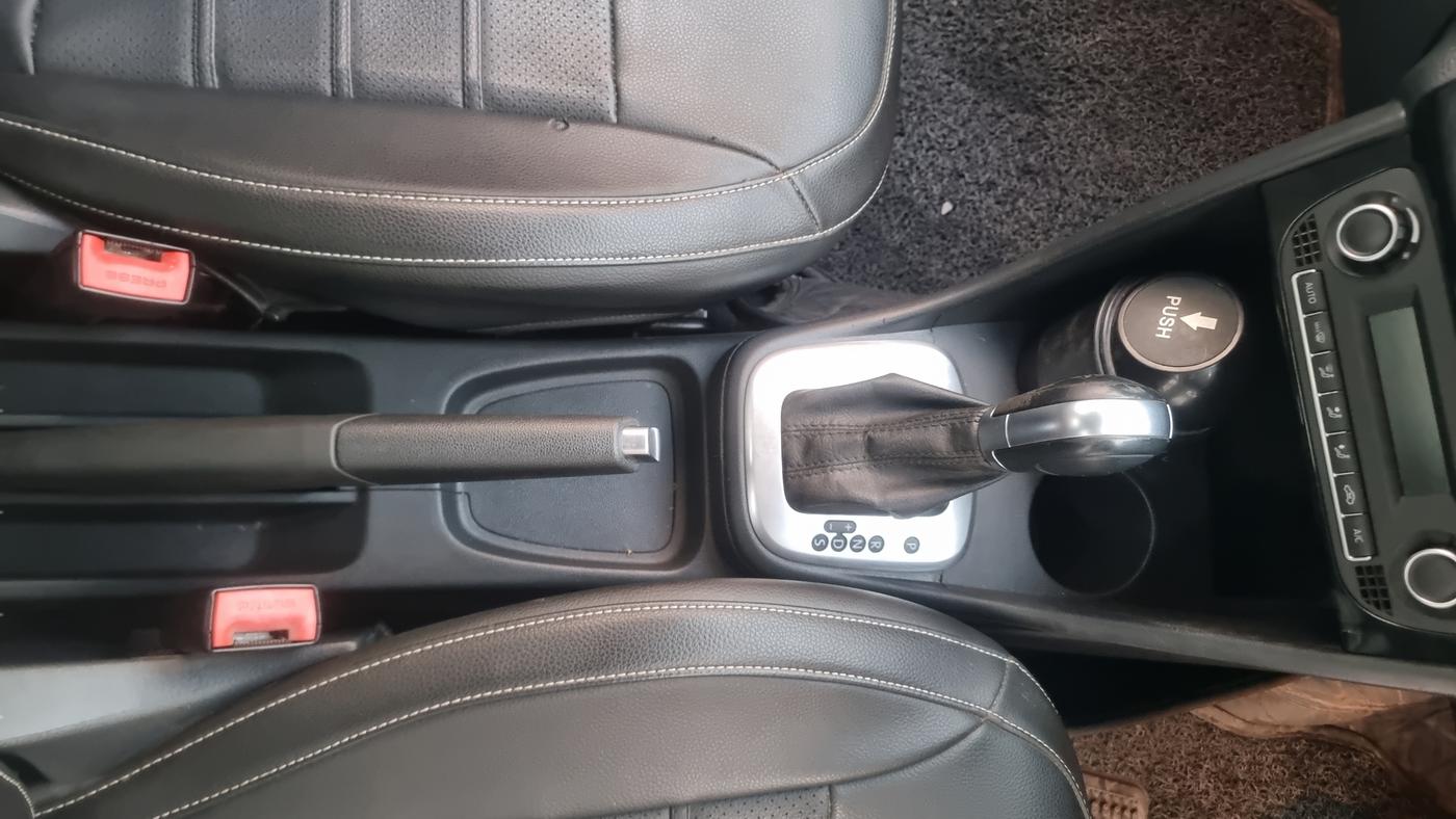 2020 Volkswagen Polo 1.0 GT TSI AT, Petrol, Automatic, 77,748 km, Gear Lever