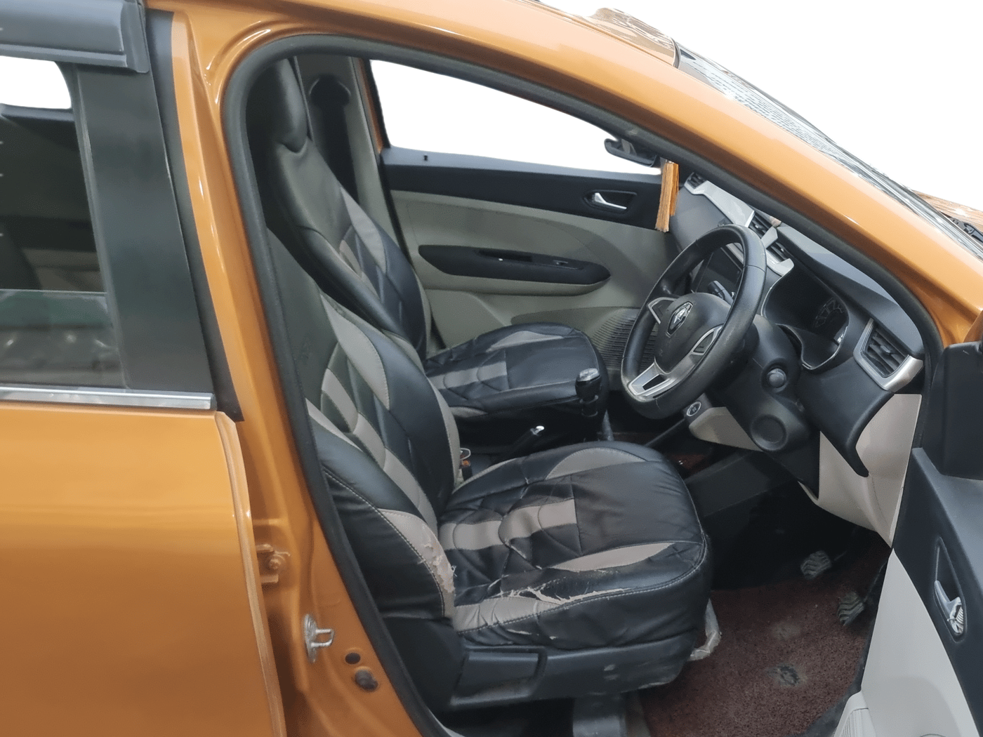 2019 Renault TRIBER RXZ, Petrol, Manual, 86,800 km, Right Side Front Door Cabin