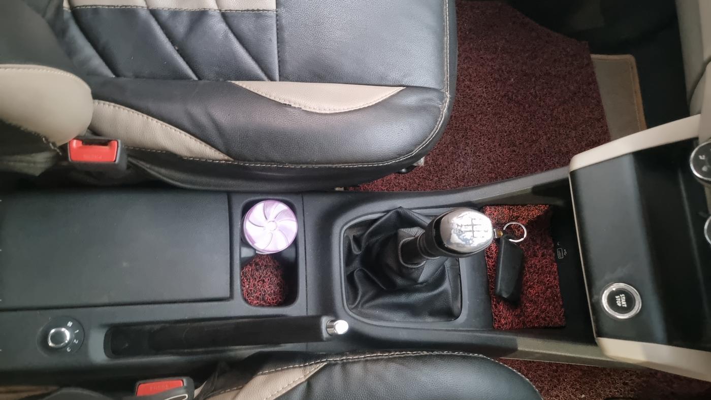 2019 Renault TRIBER RXZ, Petrol, Manual, 86,800 km, Gear Lever