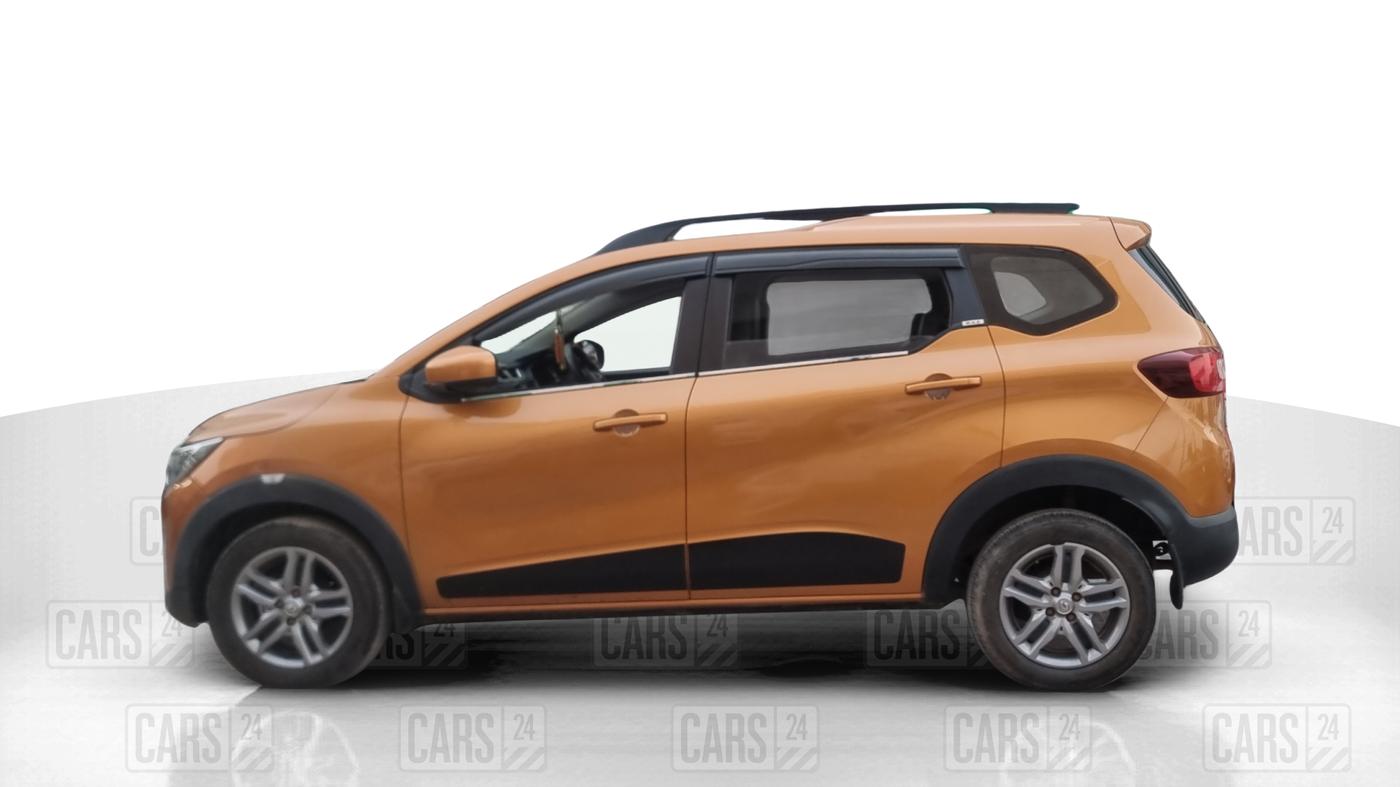 2019 Renault TRIBER RXZ, Petrol, Manual, 86,800 km, Left Side