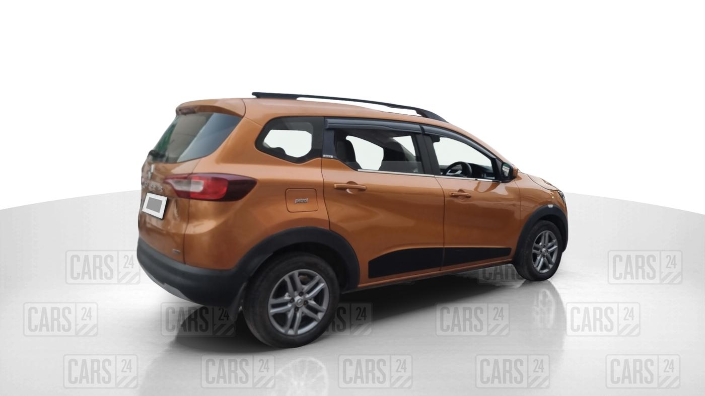2019 Renault TRIBER RXZ, Petrol, Manual, 86,800 km, Right Back Diagonal