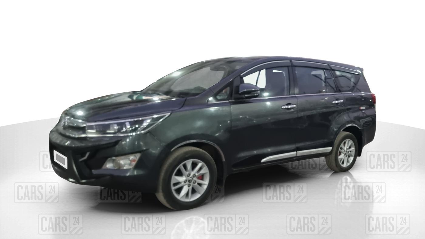 2017 Toyota Innova Crysta 2.4 VX 7 STR, Diesel, Manual, 1,38,979 km, Left Front Diagonal