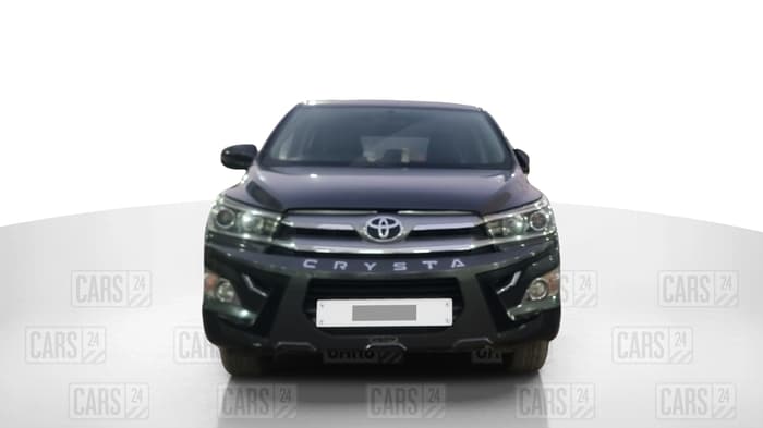 2017 Toyota Innova Crysta 2.4 VX 7 STR, Diesel, Manual, 1,38,979 km, Front