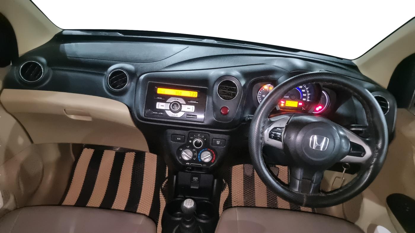 2016 Honda Brio S MT, Petrol, Manual, 52,305 km, Dashboard