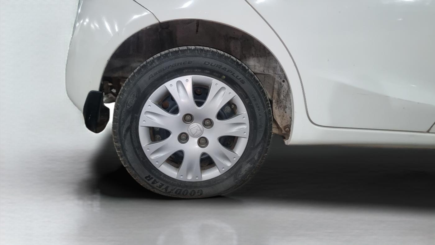 2016 Honda Brio S MT, Petrol, Manual, 52,305 km, Right Rear Wheel