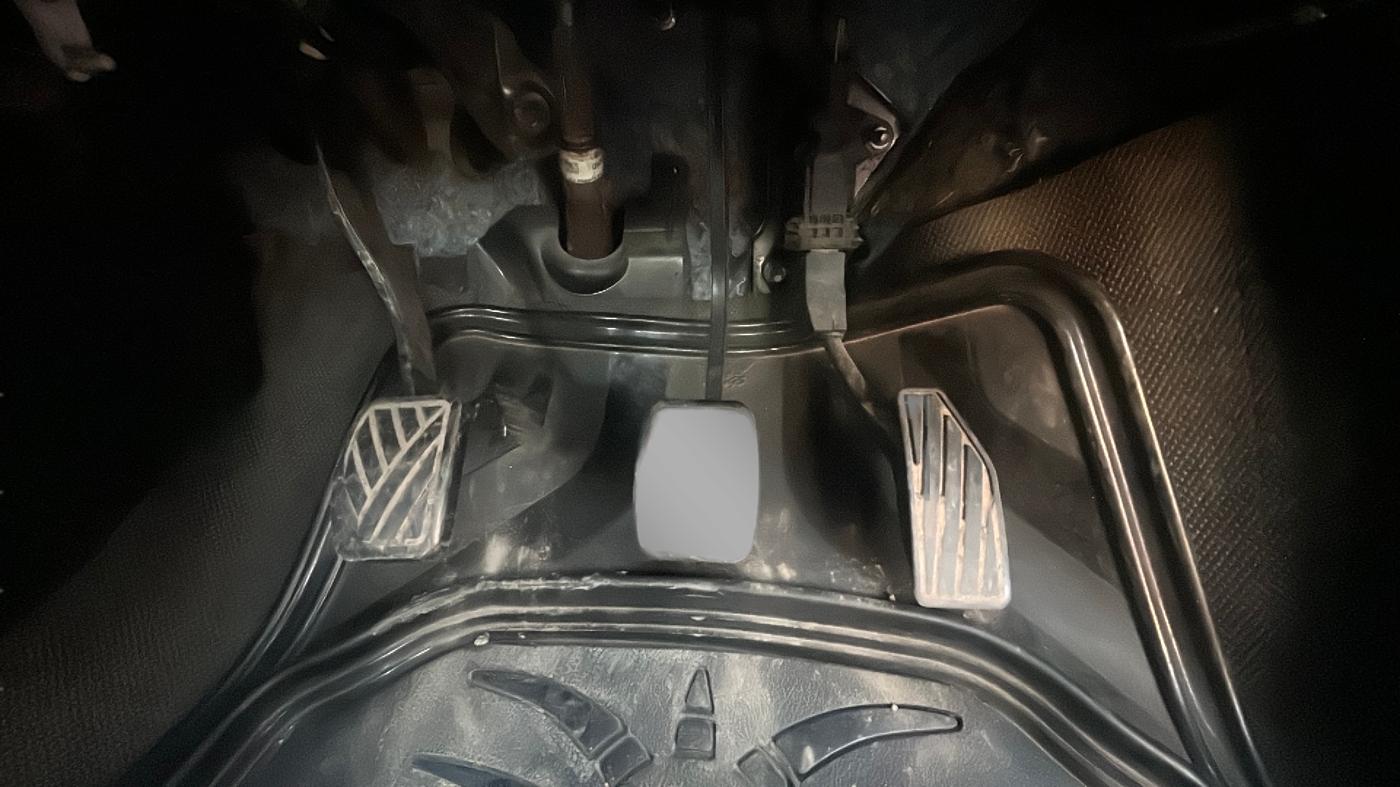 2019 Maruti Swift VXI, Petrol, Manual, 66,671 km, Pedals