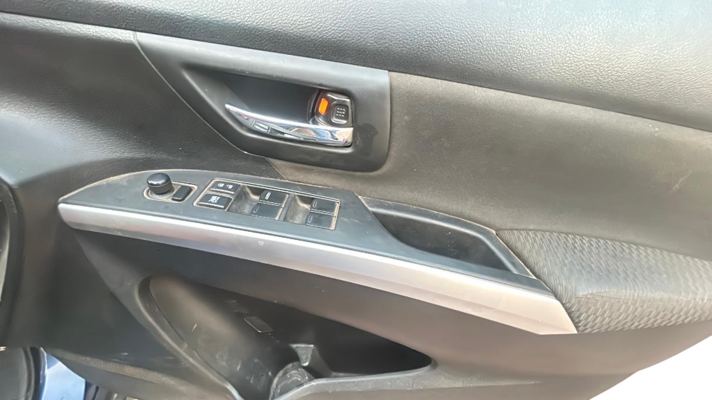 2018 Maruti S Cross ZETA 1.3, Diesel, Manual, 58,569 km, Driver Side Door Panel Controls
