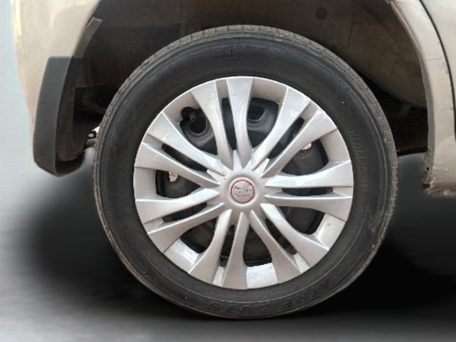 2007 Maruti Zen Estilo LXI, Petrol, Manual, 54,277 km, Right Rear Wheel