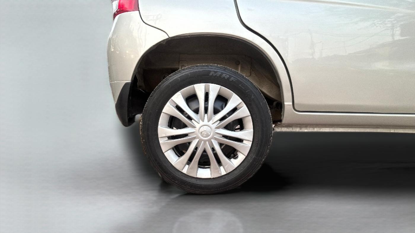 2013 Maruti Alto K10 VXI, Petrol, Manual, 72,107 km, Right Rear Wheel