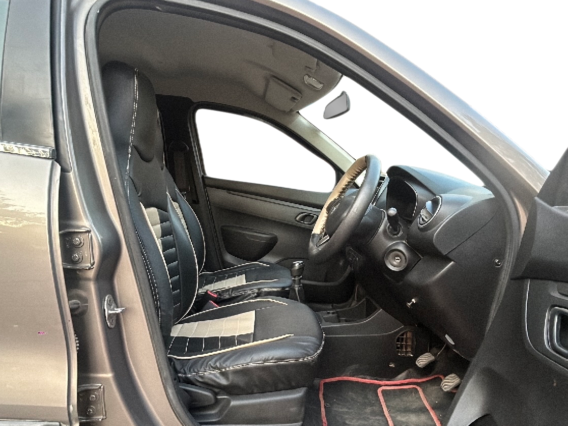 2018 Renault Kwid RXL, Petrol, Manual, 55,931 km, Right Side Front Door Cabin