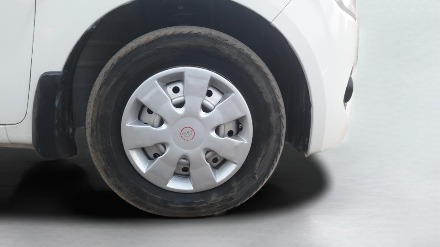 2019 Maruti New Wagon-R LXI CNG 1.0, CNG, Manual, 57,293 km, Right Front Wheel