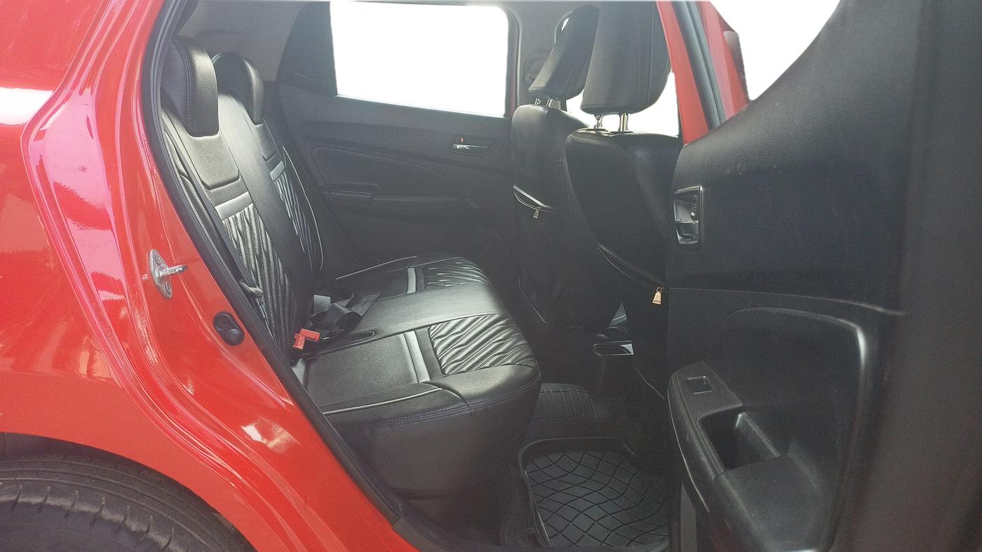 2019 Maruti Swift VDI, Diesel, Manual, 61,400 km, Right Side Rear Door Cabin