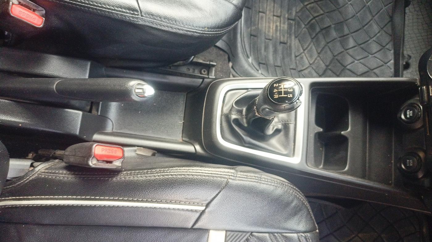 2019 Maruti Swift VDI, Diesel, Manual, 61,400 km, Gear Lever