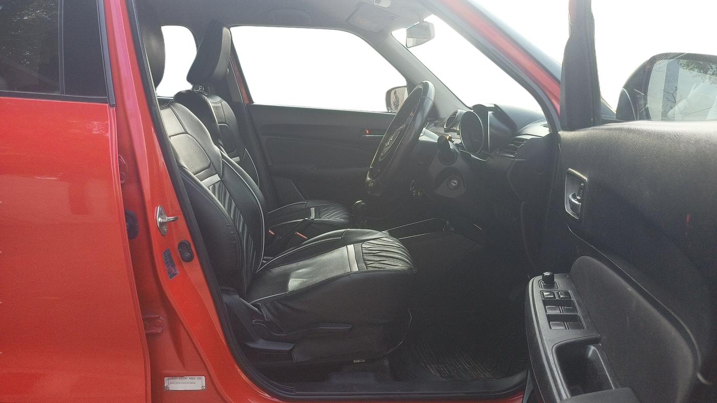 2019 Maruti Swift VDI, Diesel, Manual, 61,400 km, Right Side Front Door Cabin