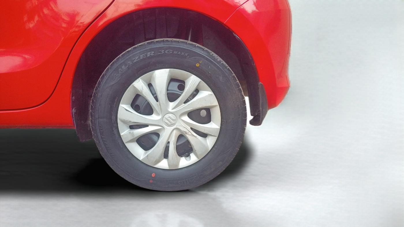 2019 Maruti Swift VDI, Diesel, Manual, 61,400 km, Left Rear Wheel