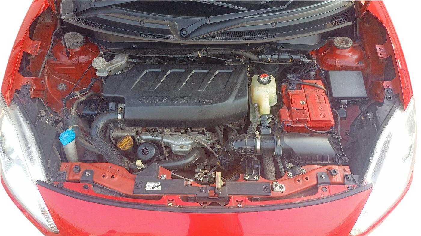 2019 Maruti Swift VDI, Diesel, Manual, 61,400 km, Open Bonnet
