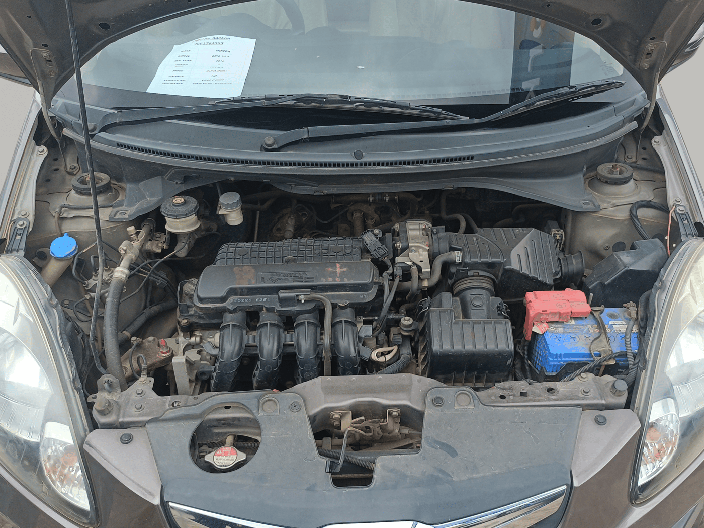 2014 Honda Brio S MT, Petrol, Manual, 1,04,080 km, Open Bonnet