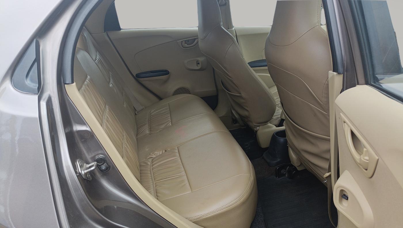 2014 Honda Brio S MT, Petrol, Manual, 1,04,080 km, Right Side Rear Door Cabin