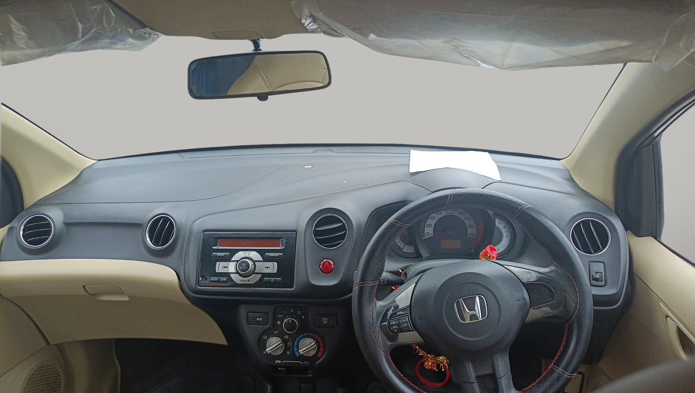 2014 Honda Brio S MT, Petrol, Manual, 1,04,080 km, Dashboard