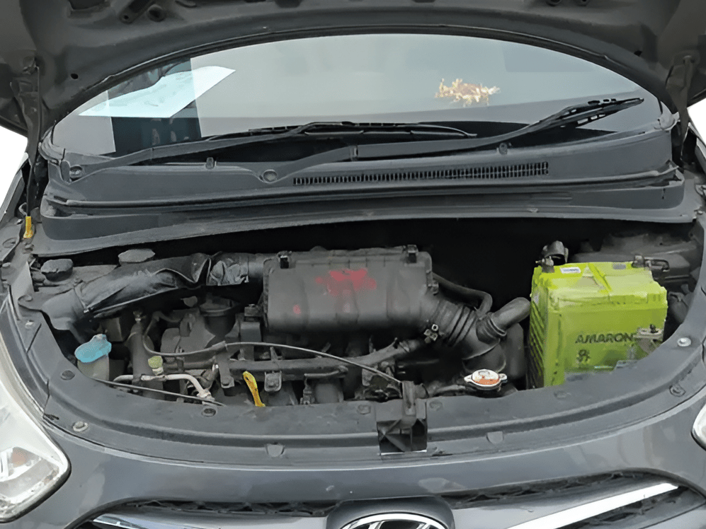 2013 Hyundai i10 SPORTZ 1.2, Petrol, Manual, 1,08,337 km, Open Bonnet