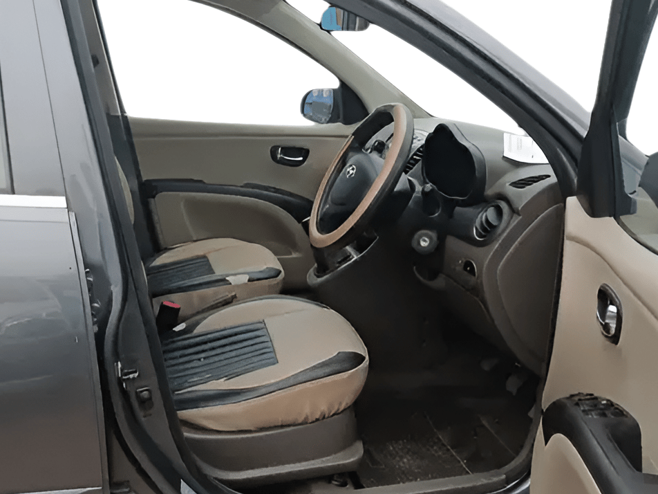 2013 Hyundai i10 SPORTZ 1.2, Petrol, Manual, 1,08,337 km, Right Side Front Door Cabin