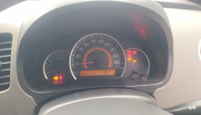 2011 Maruti Wagon R 1.0 VXI, Petrol, Manual, 73,971 km, Odometer Image