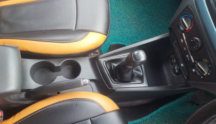 2015 Hyundai i20 Active 1.2 S, Petrol, Manual, 91,442 km, Gear Lever