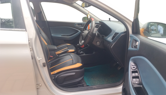 2015 Hyundai i20 Active 1.2 S, Petrol, Manual, 91,442 km, Right Side Front Door Cabin