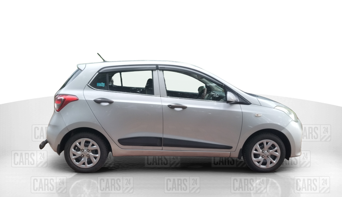 2018 Hyundai Grand i10 MAGNA 1.2 KAPPA VTVT, Petrol, Manual, 22,350 km, Right Side View