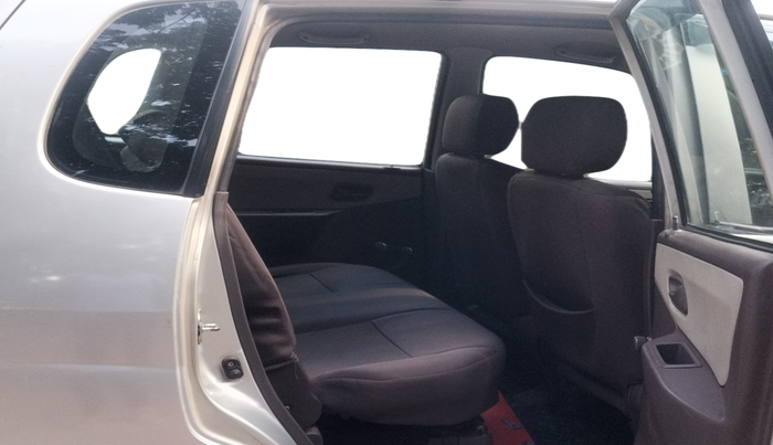2010 Maruti Zen Estilo LXI, Petrol, Manual, 75,670 km, Right Side Rear Door Cabin