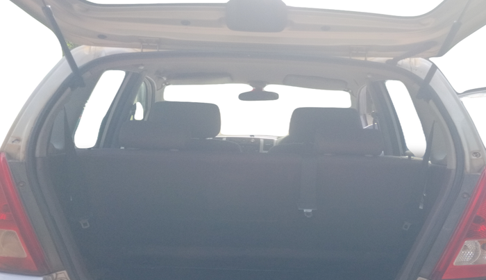 2010 Maruti Zen Estilo LXI, Petrol, Manual, 75,670 km, Boot Inside