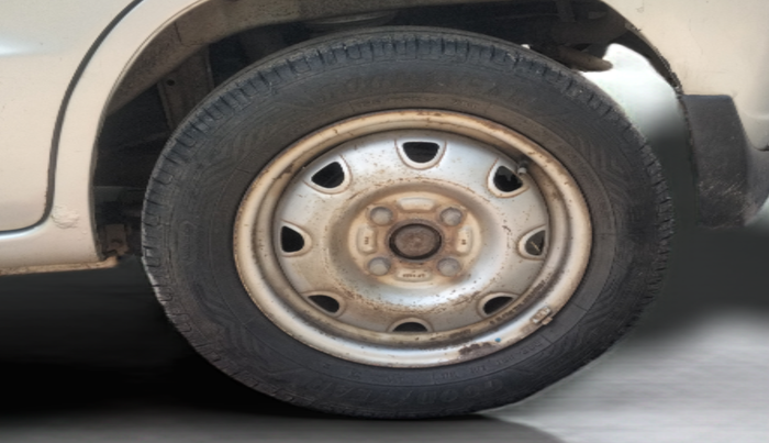 2010 Maruti Zen Estilo LXI, Petrol, Manual, 75,670 km, Left Rear Wheel