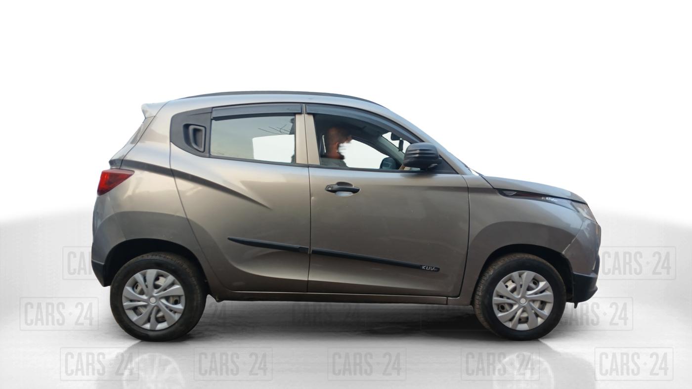 2016 Mahindra Kuv100 K2 D 6 STR, Diesel, Manual, 86,855 km, Right Side View