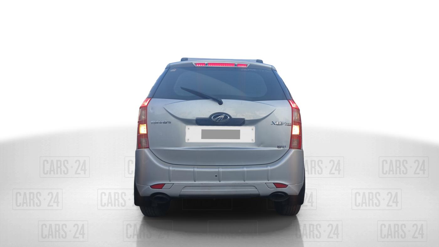 2015 Mahindra XUV500 W4, Diesel, Manual, 1,10,000 km, Back/Rear
