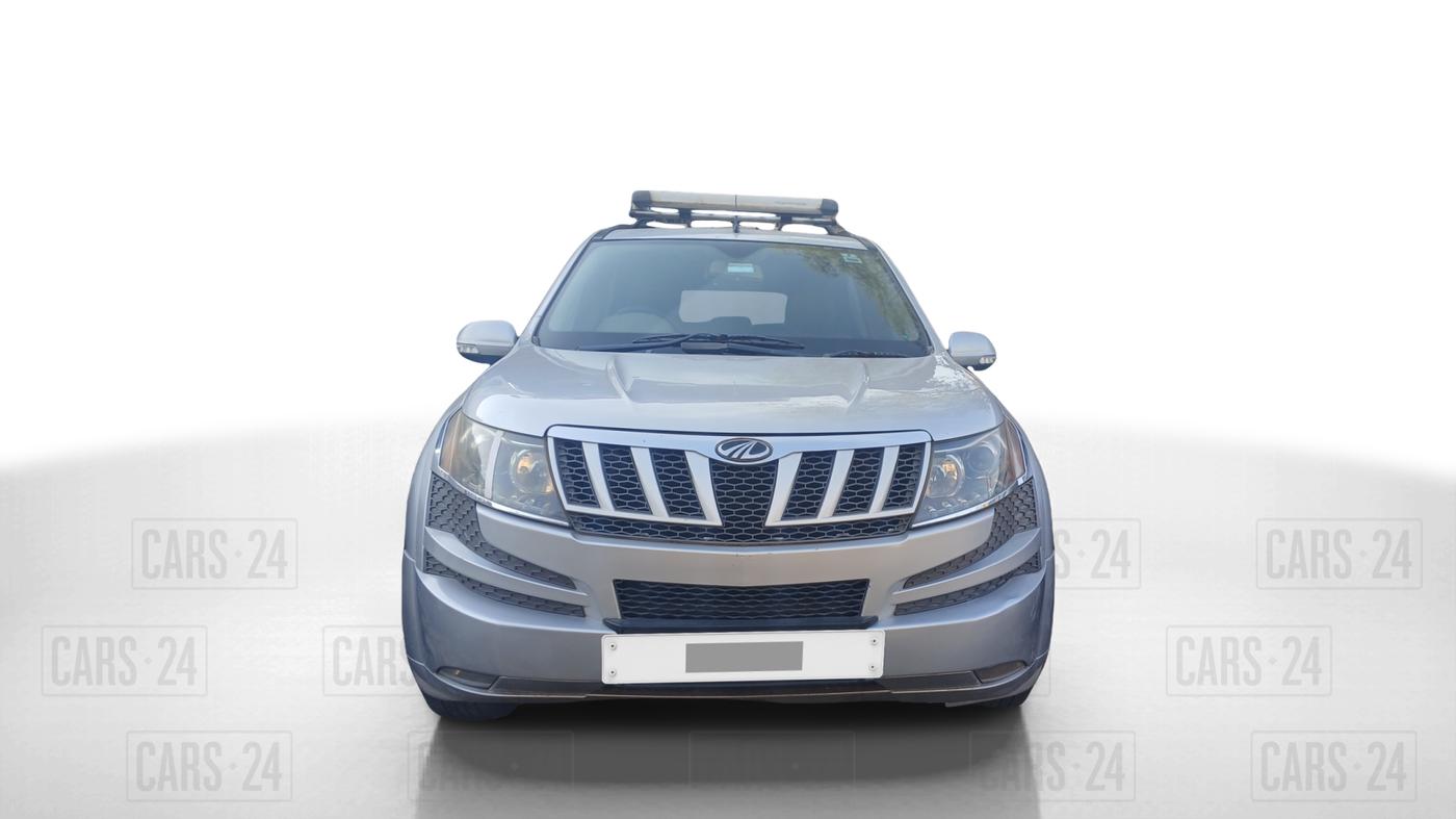 2015 Mahindra XUV500 W4, Diesel, Manual, 1,10,000 km, Front