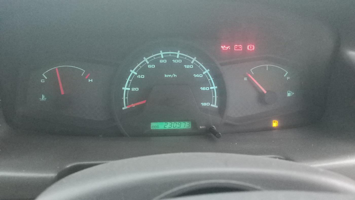 2012 Chevrolet Tavera NEO 3 LS R 10 STR BS IV, Diesel, Manual, 1,20,500 km, Odometer Image
