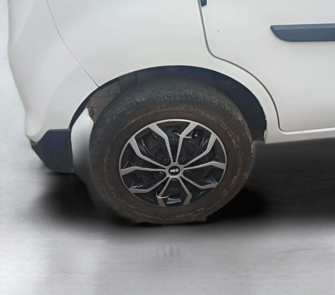 2015 Maruti Alto 800 LXI CNG, CNG, Manual, 91,500 km, Right Rear Wheel