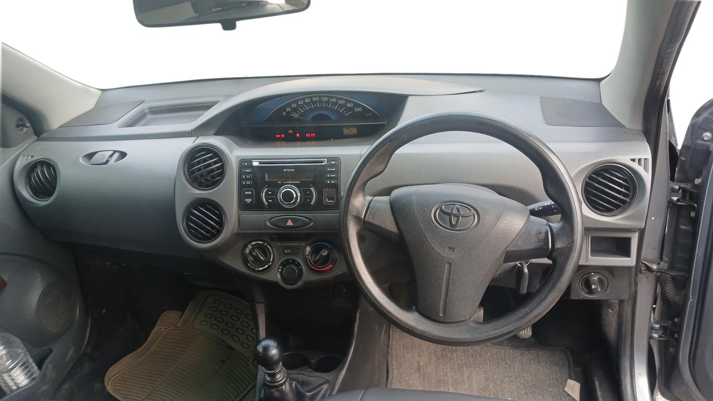 2013 Toyota Etios GD, Diesel, Manual, 92,197 km, Dashboard