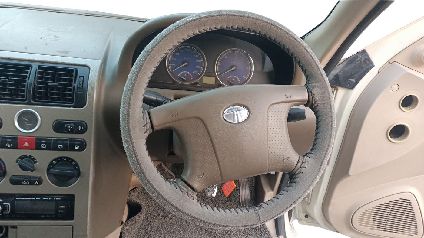 2011 Tata Safari 4X2 EX DICOR, Diesel, Manual, 1,80,760 km, Dashboard